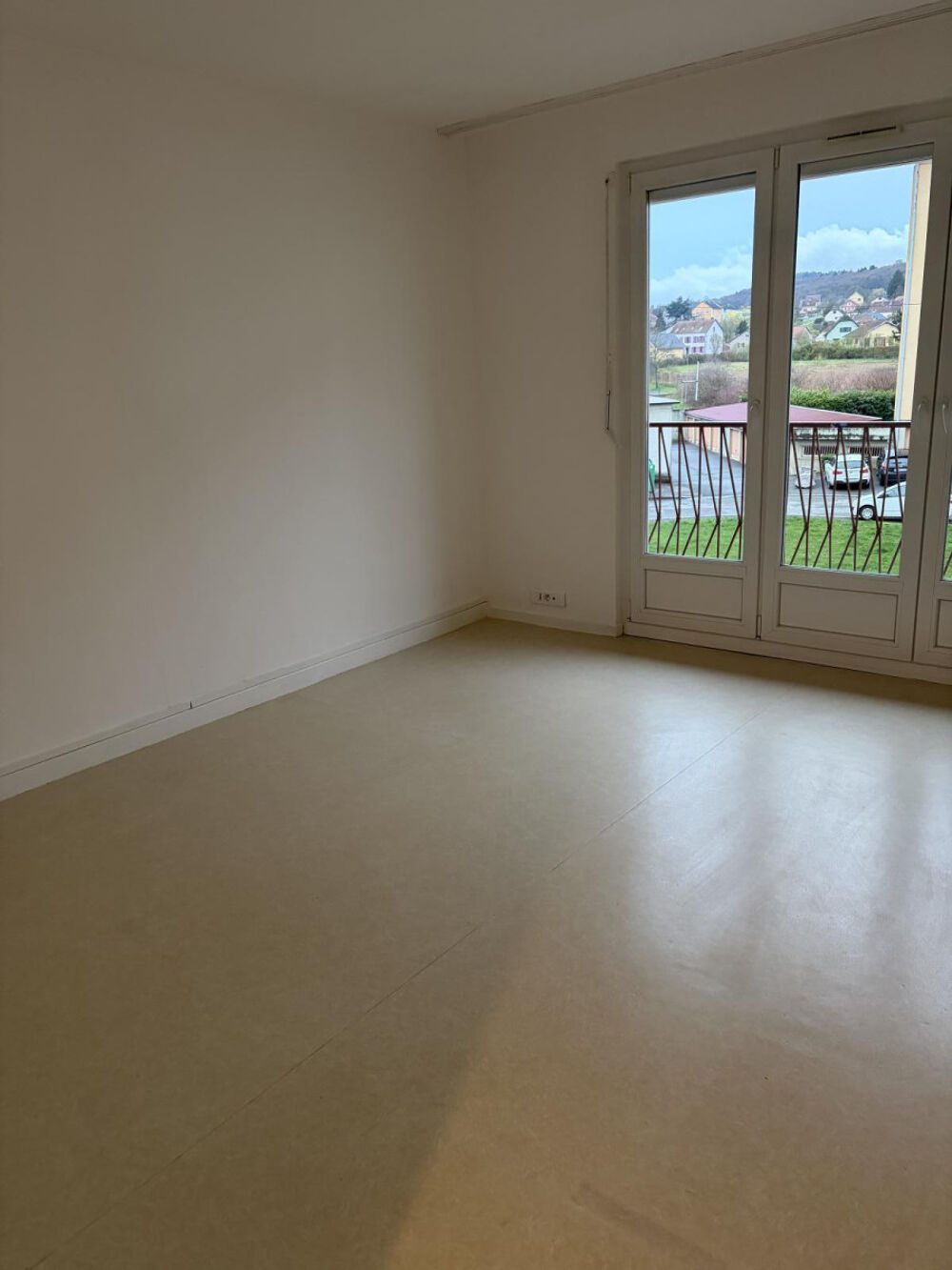 Location Appartement Appartement  T 3  proximité  site usines Alstom……… Belfort