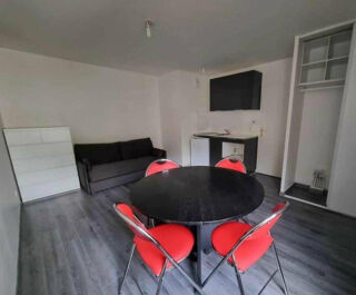  Appartement à louer 1 pièce 31 m²