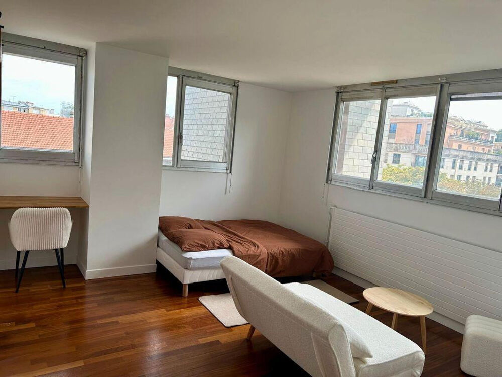 Location Appartement Beau studio rénové 31m² sans vis à vis Paris 15