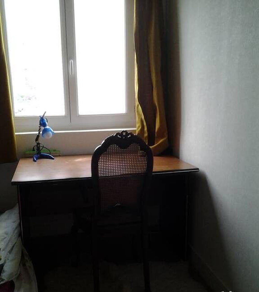 Location Appartement Belle chambre meublée chez l'habitant à Nanterre Nanterre