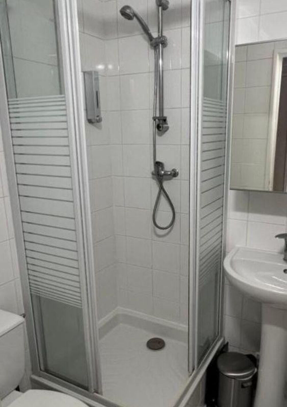 Location Appartement Beau studio meublé 22m2 Lyon 6