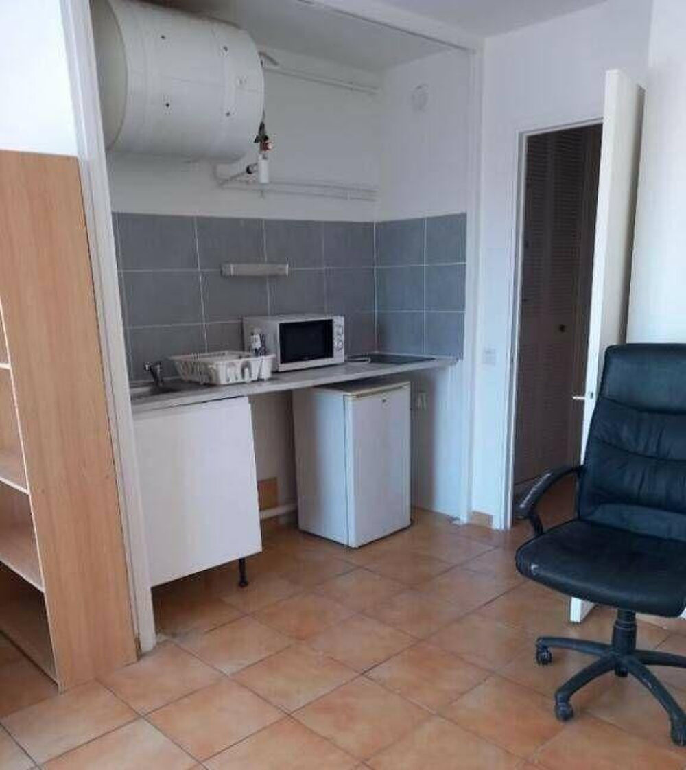 Location Appartement Beau studio 28 m² Marseille 5E à la Timone Marseille 5