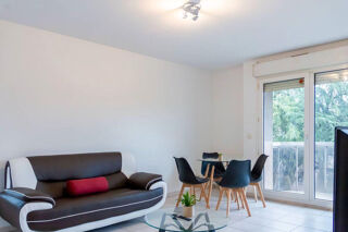  Appartement à louer 3 pièces 70 m²