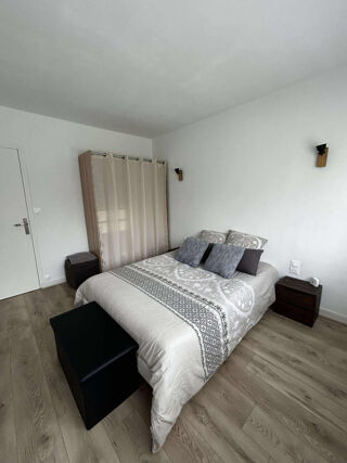  Appartement � louer 4 pi�ces 80 m� D�ville-l�s-rouen