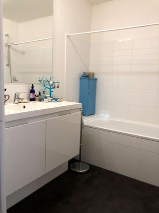  Appartement à louer 2 pièces 37 m²