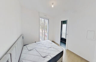  Appartement à louer 4 pièces 75 m²