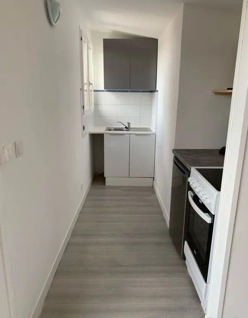 Location Appartement Beau studio meublé 15m² avec terrasse 18m² Vitry-sur-seine