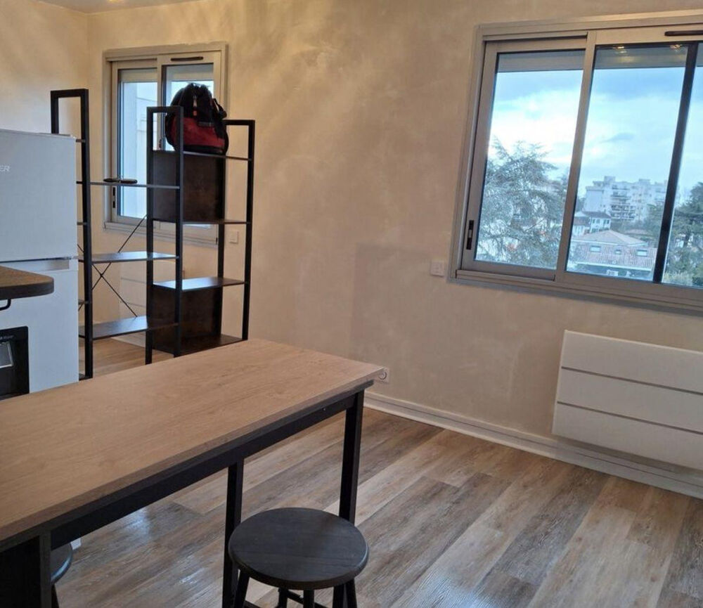 Location Appartement Studio ref NEUF Caudéran av G Leclerc Bordeaux