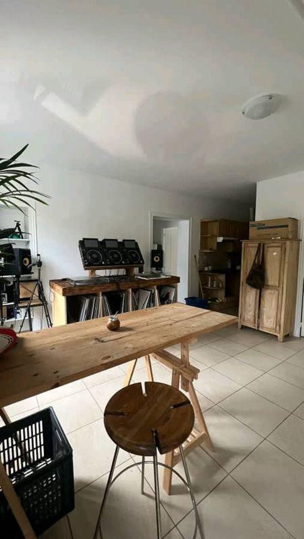 Location Appartement F2 Meublé 36m² – Paris 18ème, rue Polonceau – 1er Paris 18