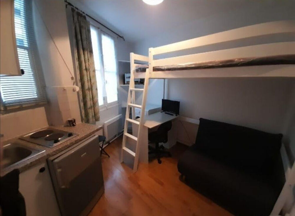 Location Appartement Beau studio près des transports et commerces Paris 17