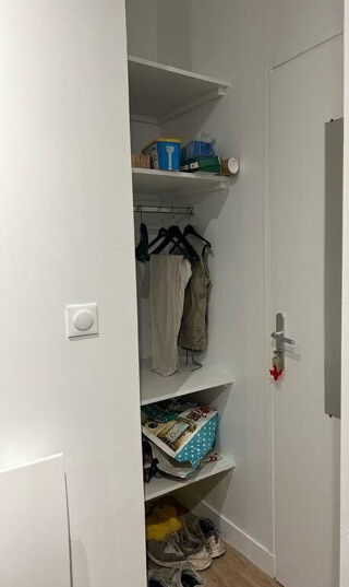  Appartement à louer 1 pièce 120 m²