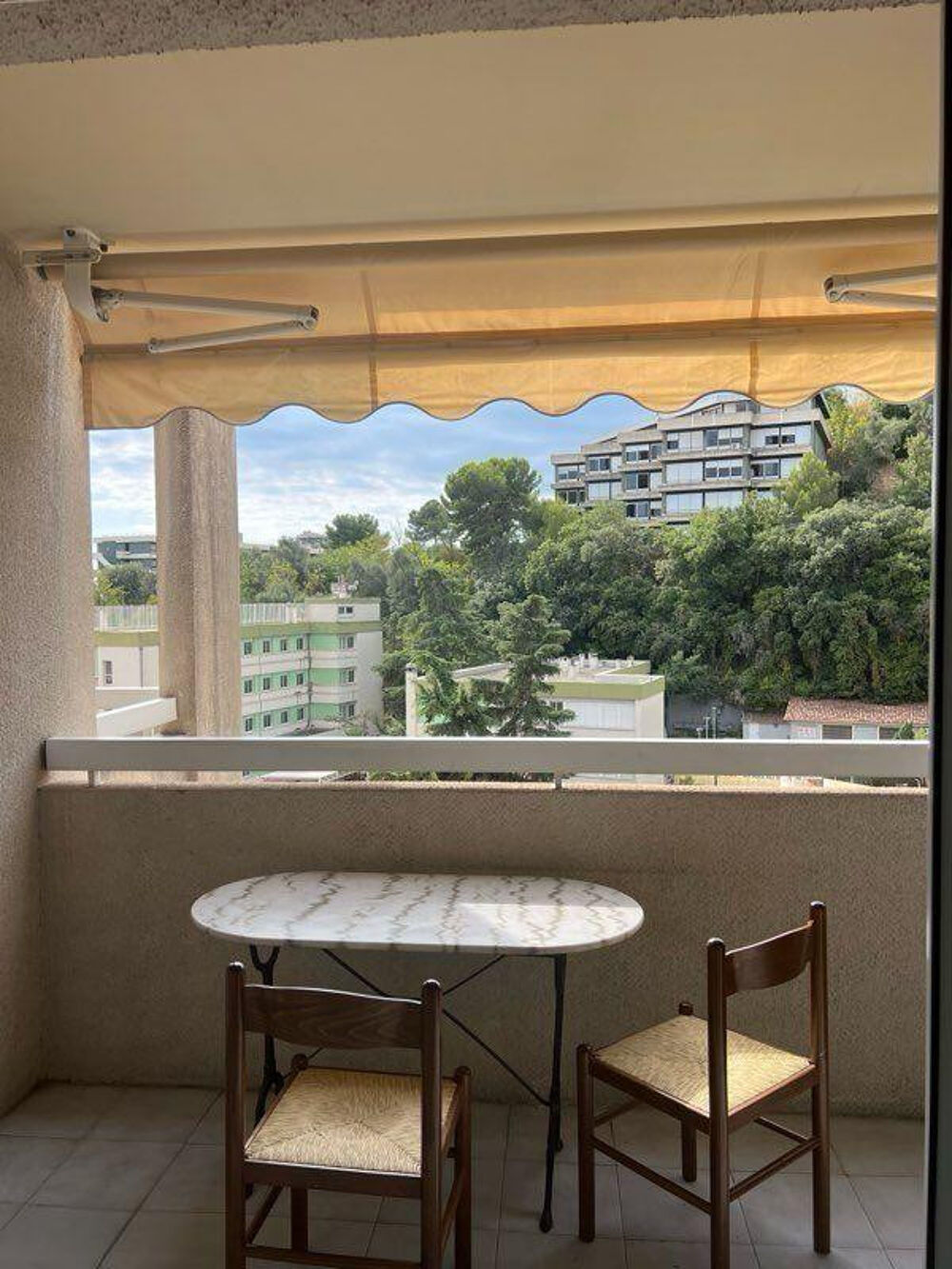 Location Appartement Studio étudiant avec terrasse quartier Magnan Nice