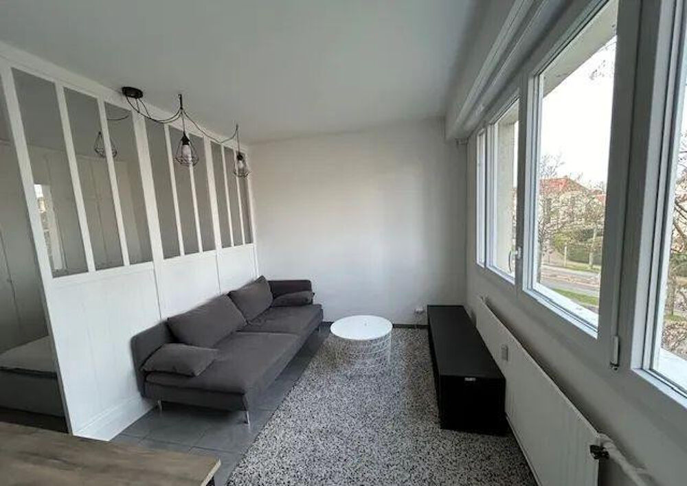 Location Appartement Superbe T1 bis meublé 30m2 refait à neuf à Metz Metz