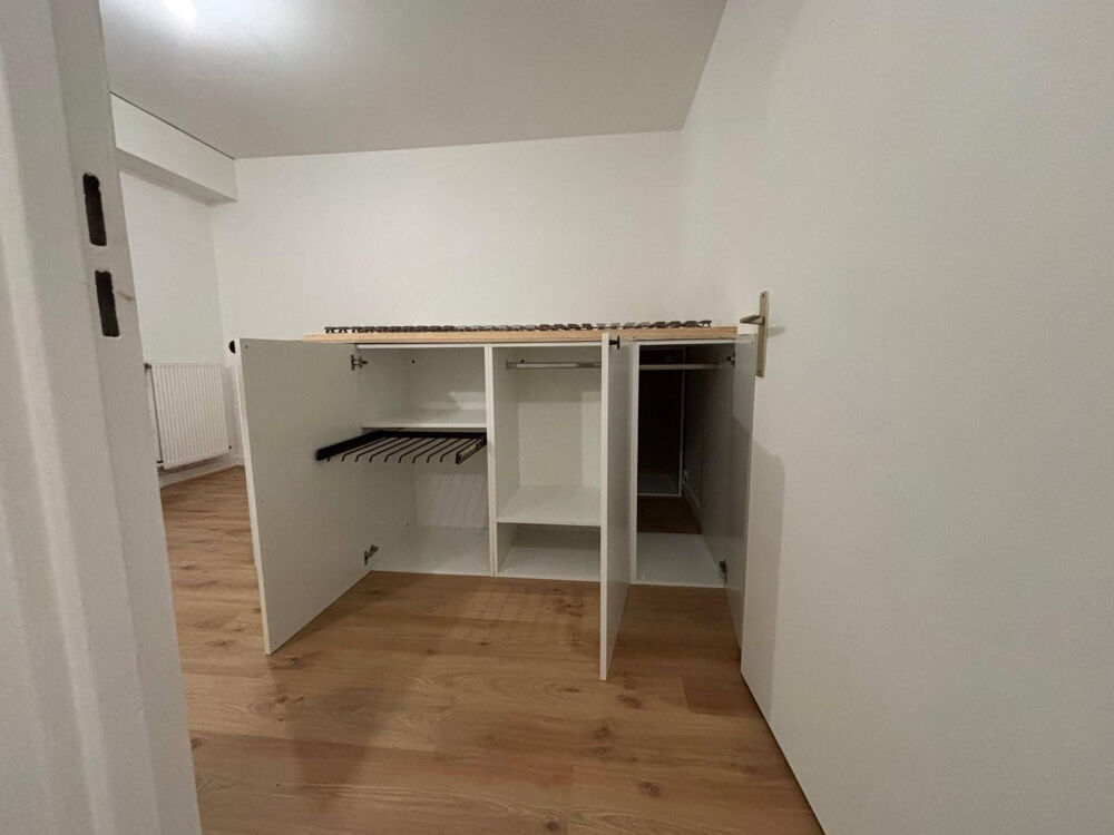 Location Appartement Beau Studio Meublé 26m² avec jardin privatif Levallois-perret