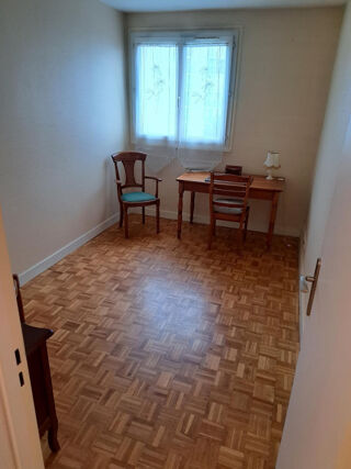  Appartement à louer 3 pièces 61 m²