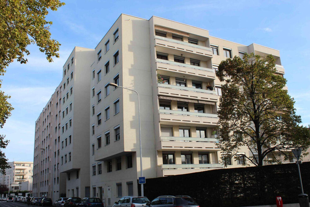 Location Appartement Chambre en coloc avenue général Frère à Lyon Lyon 8