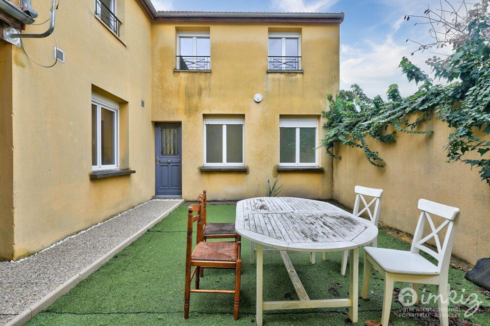 Maison 8 pièces 139 m² · à Saint-Denis · 139 m² · 549 000 €