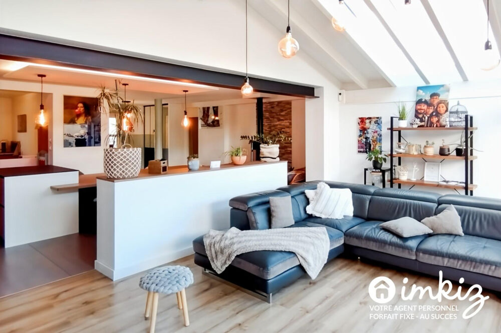 Vente Maison Maison familiale avec piscine et beaux volumes Saint-pierre-de-chandieu