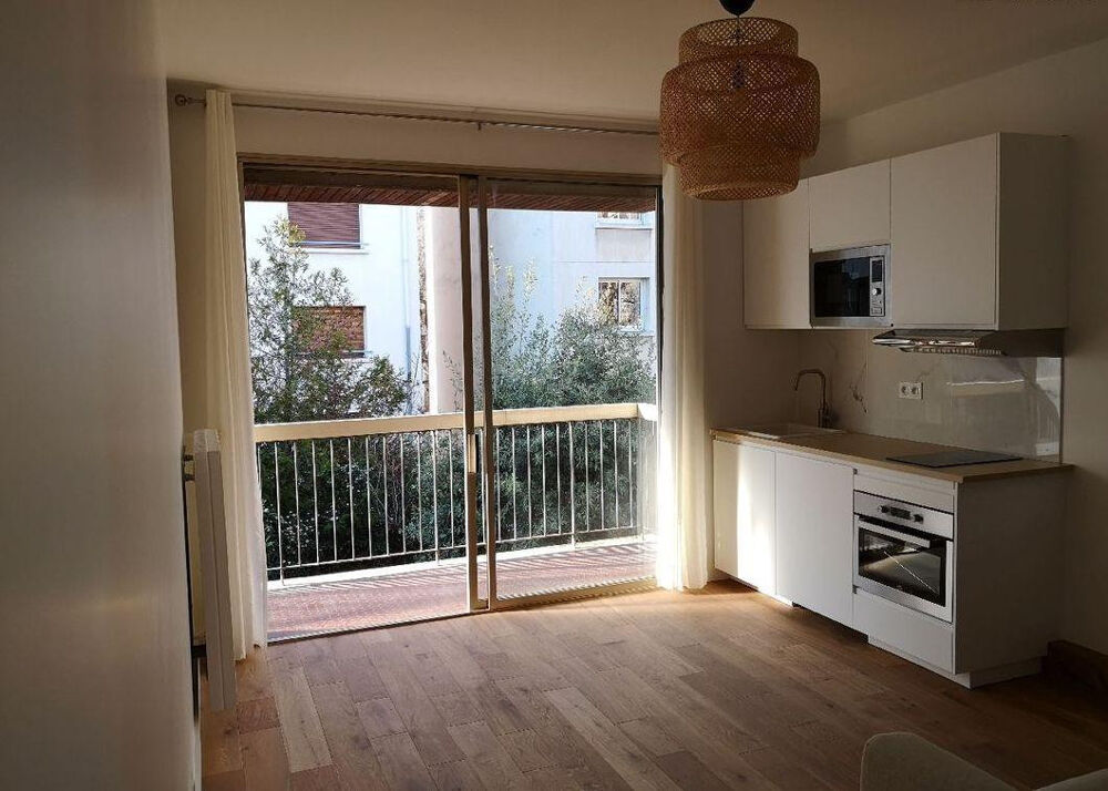 2 pièces meublé à Neuilly-Sur-Seine (avec balcon)