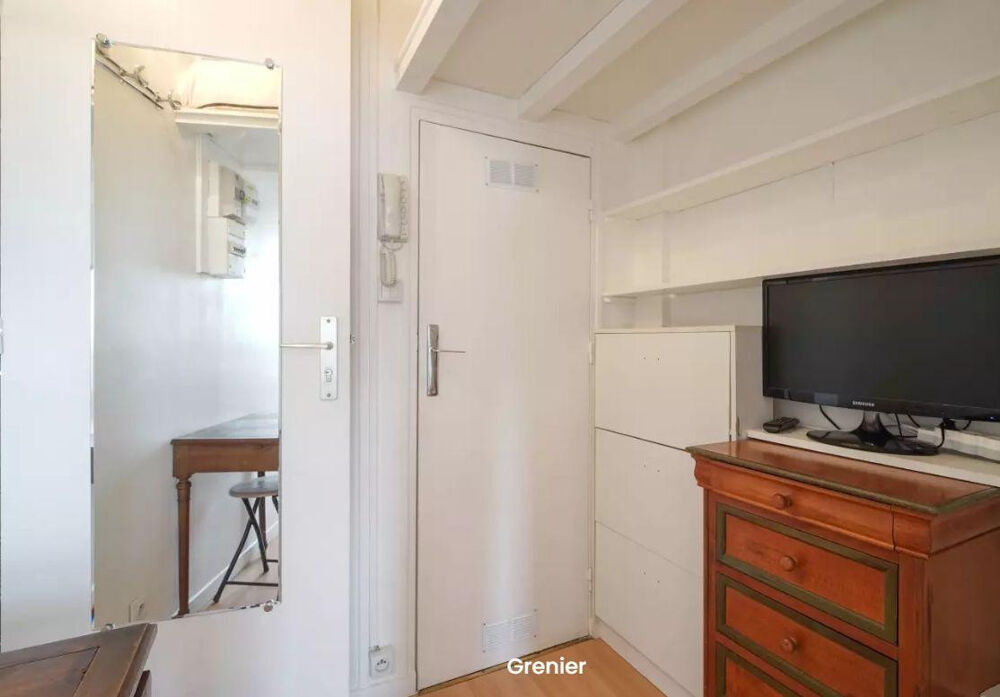 Location Appartement Appartement sous les toits de Paris Paris 17