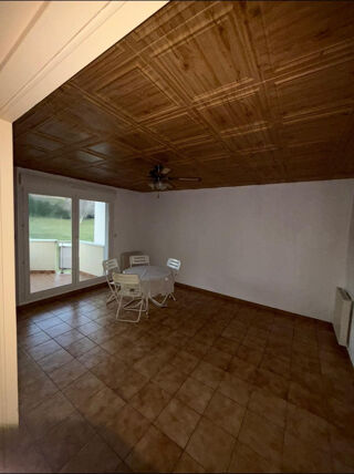  Appartement à louer 3 pièces 63 m²