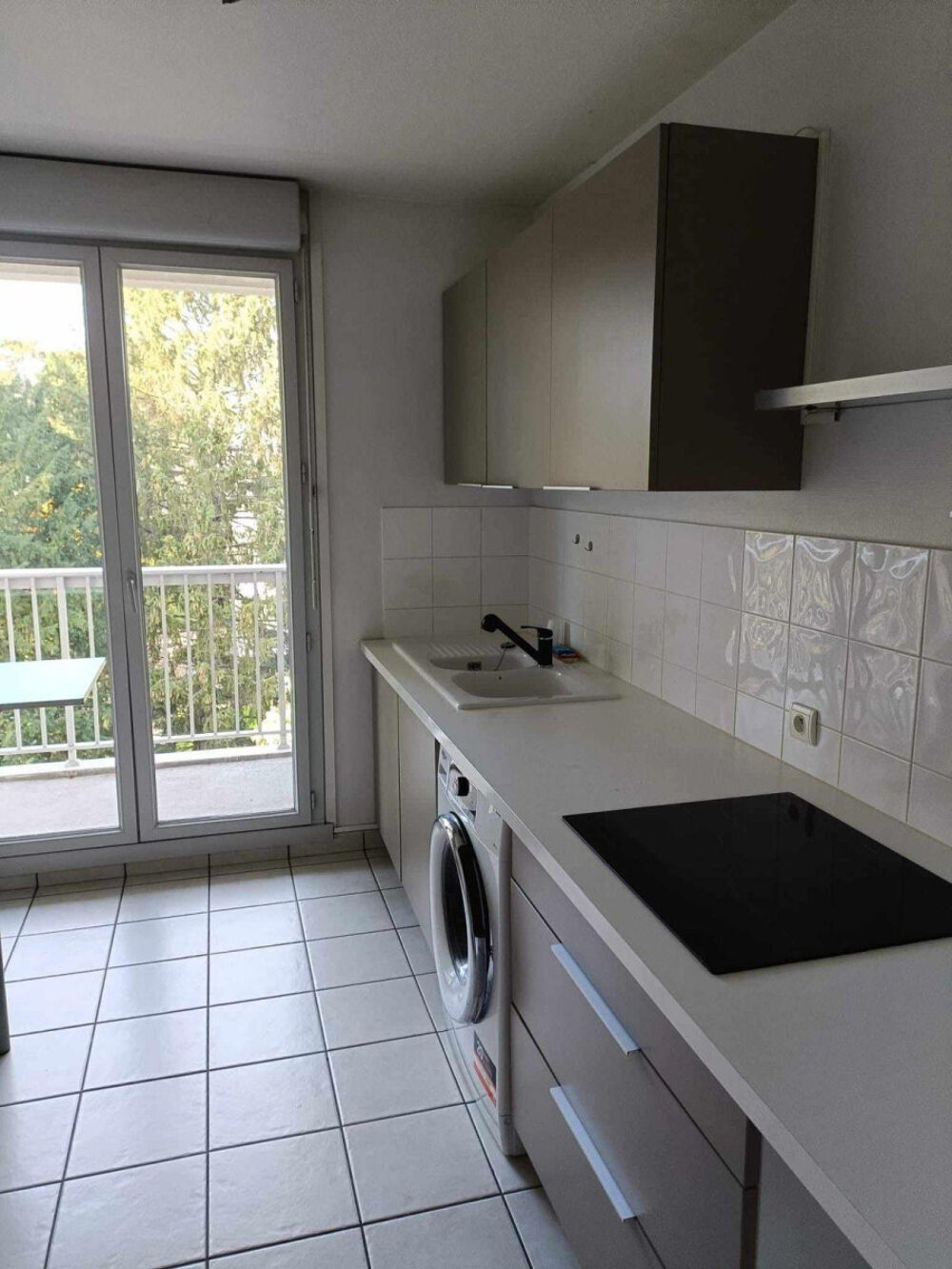 Location Appartement Loue T4 au calme  Plateau de Saint Rambert 69009 Lyon 9