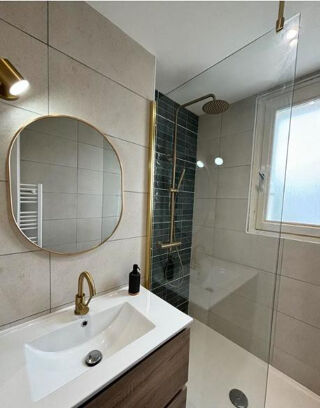  Appartement à louer 5 pièces 65 m²