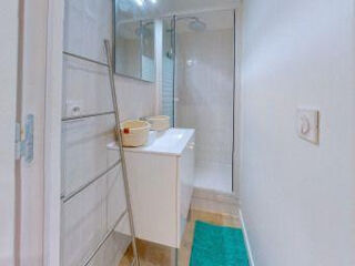  Appartement à louer 5 pièces 83 m²