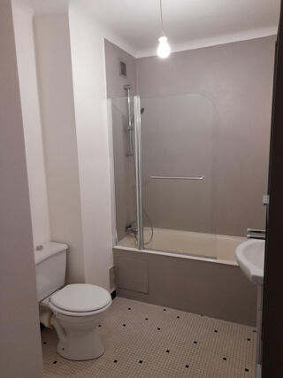  Appartement à louer 1 pièce 32 m²