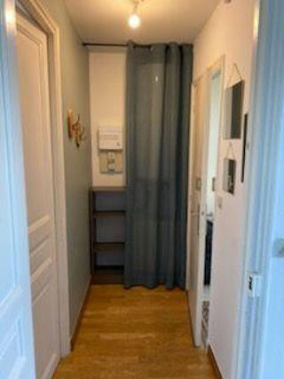  Appartement à louer 2 pièces 32 m²