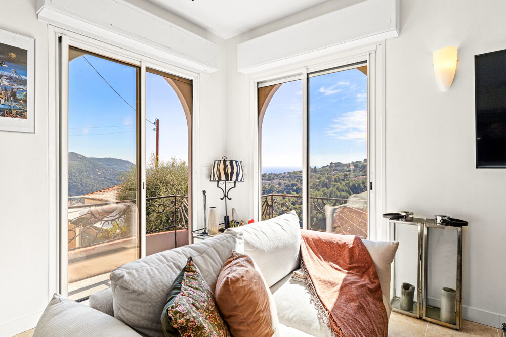 Vente Maison Nice - Falicon - Jolie maison 4 pièces de 95 m² rénové avec terrasse, jardin et vue sur les collines et la mer Falicon