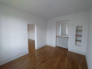  Appartement à louer 3 pièces 70 m²
