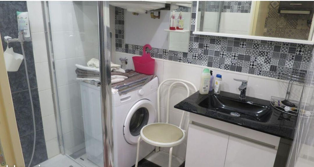 Location Appartement Studio dans petite rue calme en coeur de ville Meaux