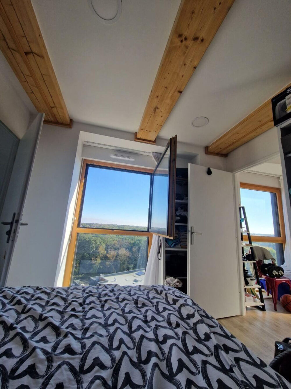Location Appartement Beau 2P meublé 26m² avec magnifique vue sur forêt Champs-sur-marne