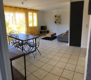  Appartement à louer 3 pièces 65 m²