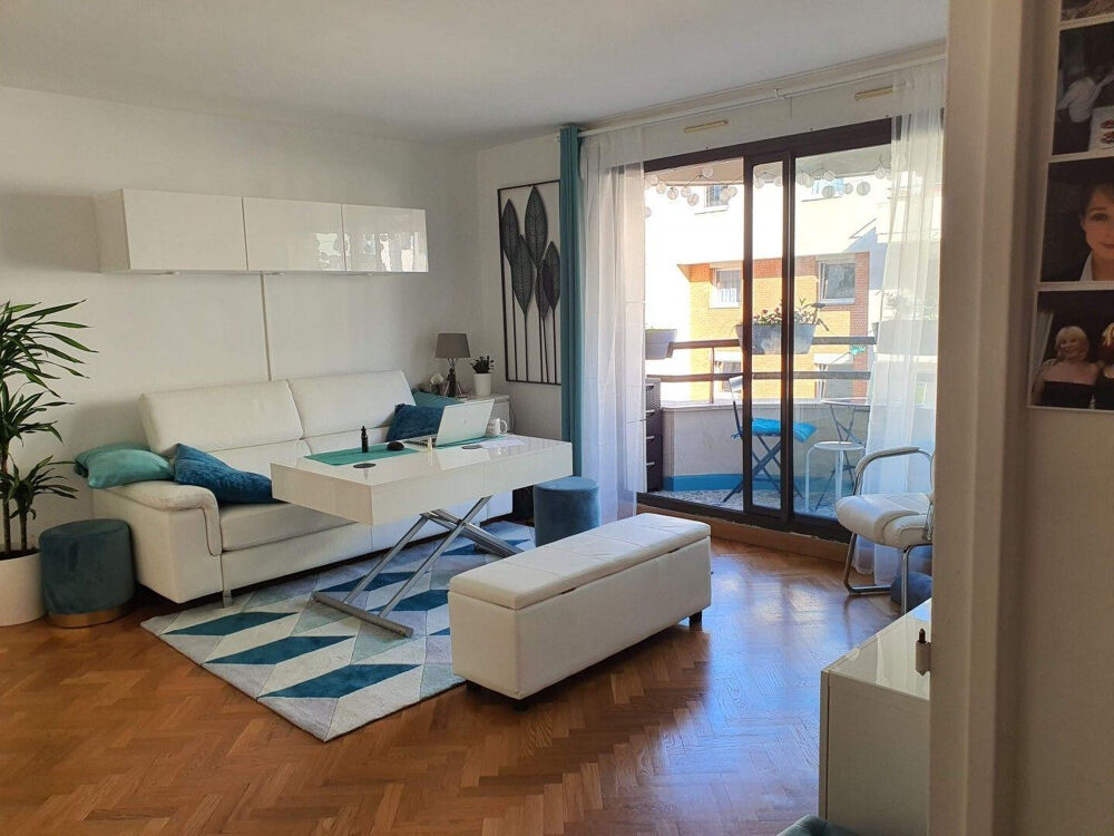 Location Appartement Beau 2P meublé 51m² avec terrasse Courbevoie
