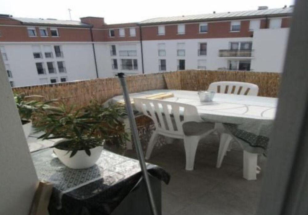 Location Appartement T2 lumineux + parking Clairmarais Reims