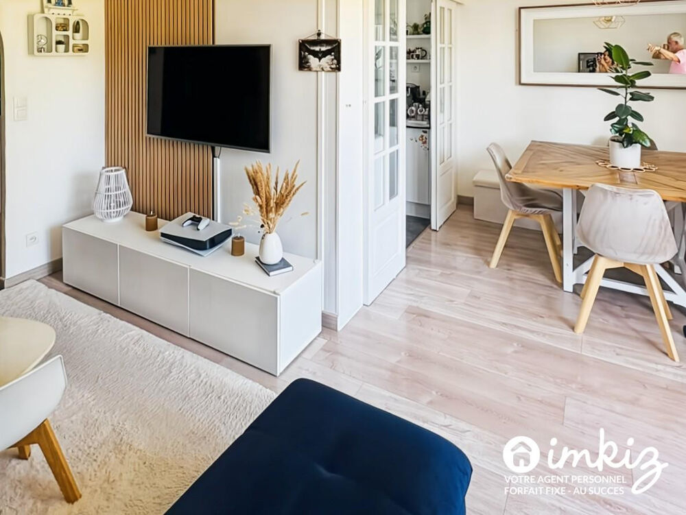 T4 rénové de 86 m²  Dernier étage  Balcon