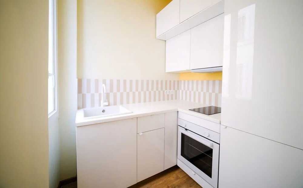 Location Appartement Superbe 2P 24m² rénové avec soin et élégance Marseille 1