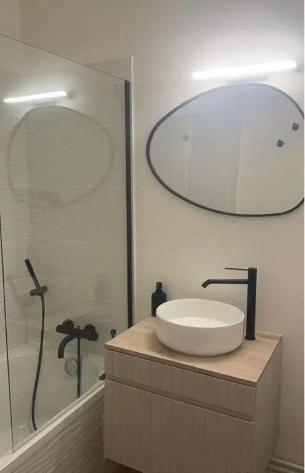 Location Appartement Beau studio meublé 30m²  7km douane de Thônex Gaillard
