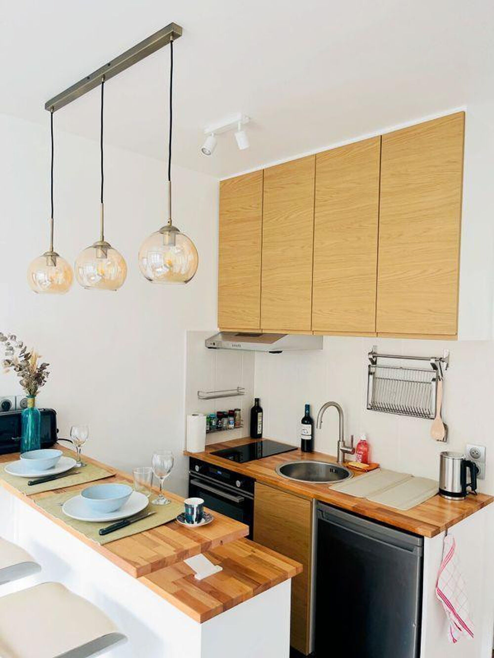 Location Appartement Beau 2P meublé 27m² refait à neuf Paris 18