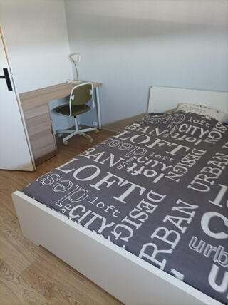  Appartement à louer 3 pièces 64 m²