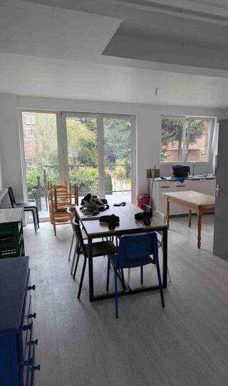  Appartement � louer 1 pi�ce 160 m�