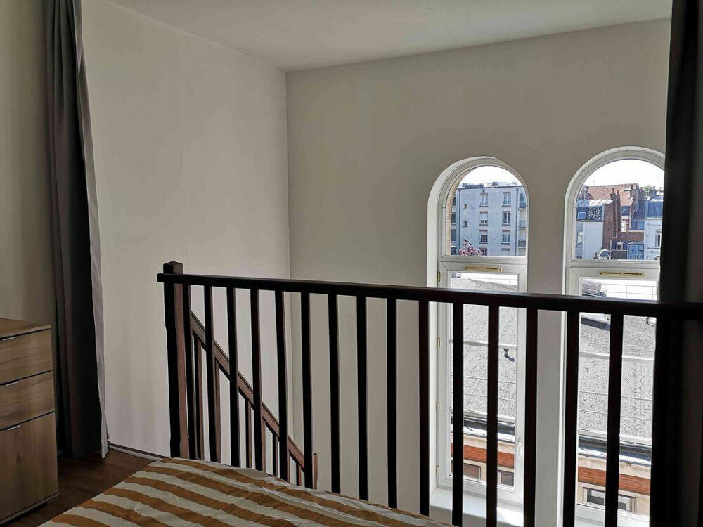 Location Appartement PART. LOUE T2 MEUBLÉ STANDING / PARKING / Bd LIBER Lille