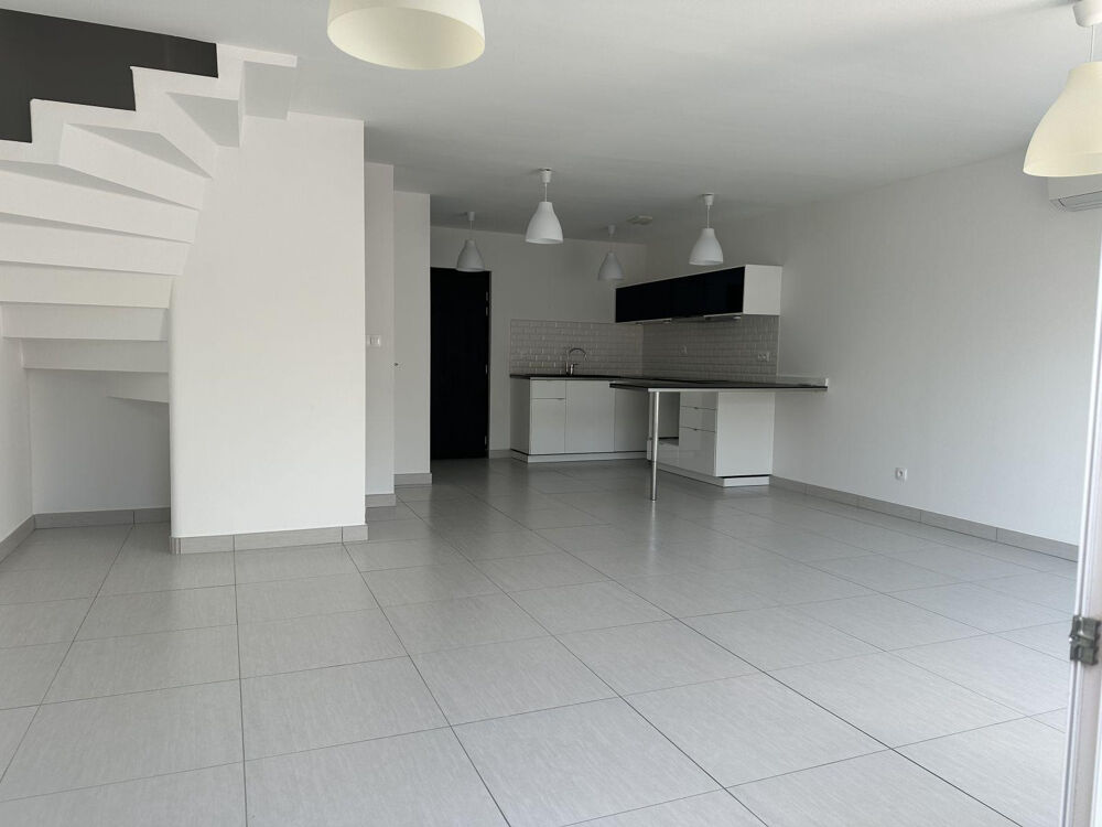 Location Appartement Beau et grand duplex au calme et ensoleillé Marseille 12