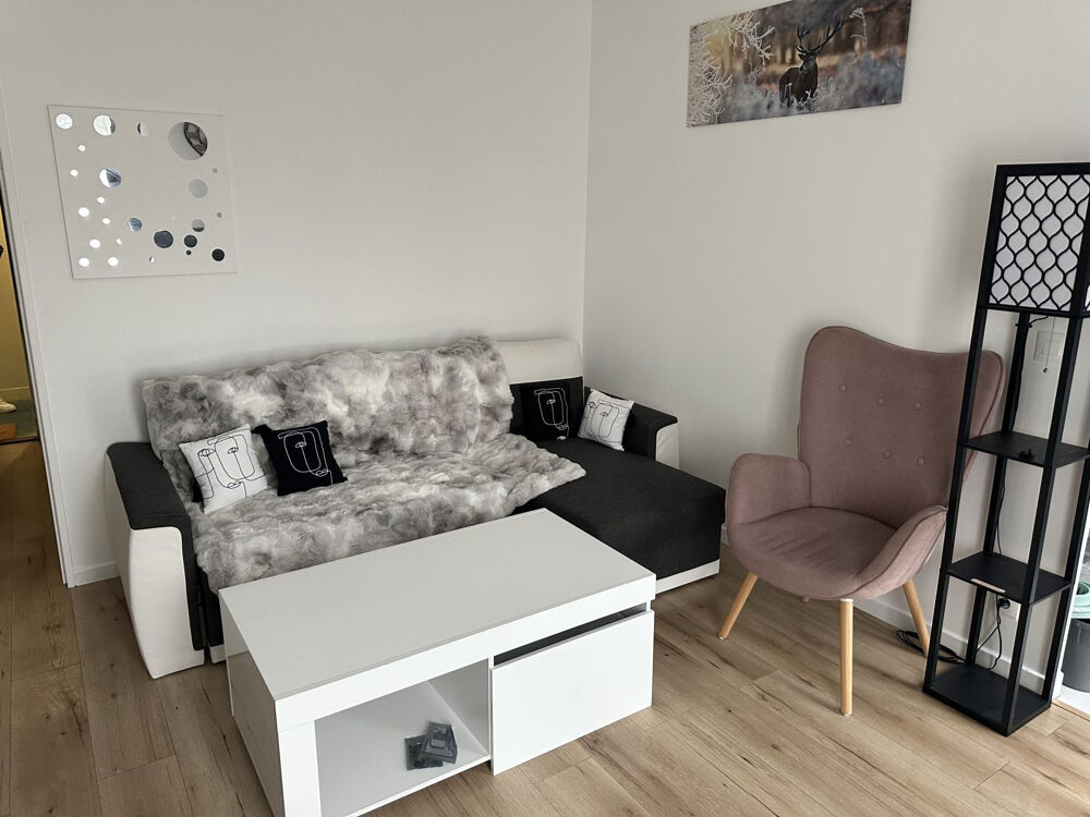 Location Appartement F2 meublé 40 m²  Serris  Proche commerces et RER A Serris