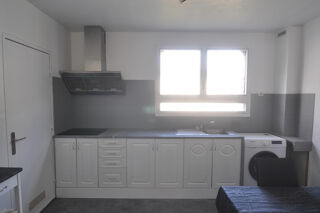  Appartement à louer 1 pièce 66 m²