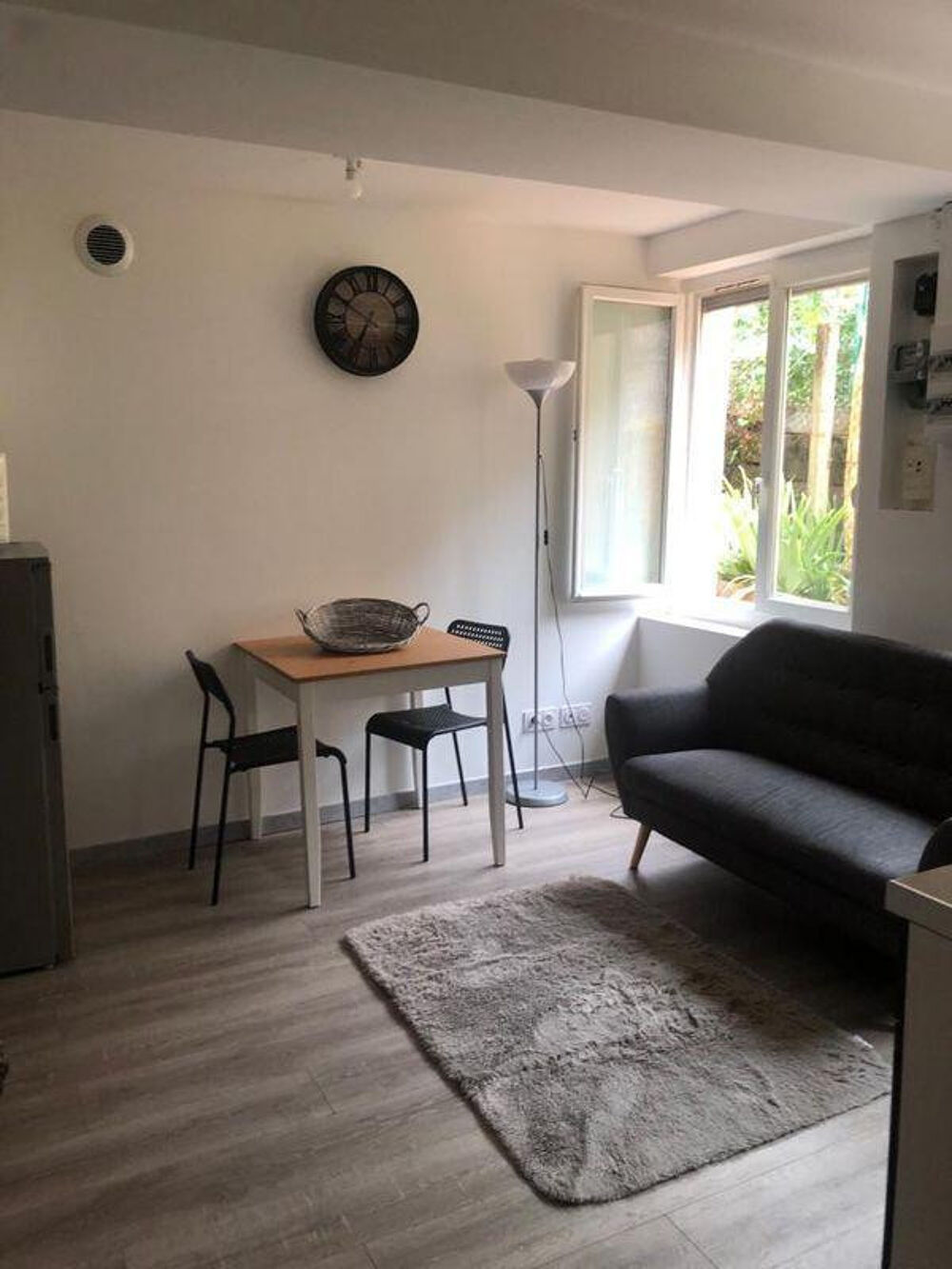 Location Appartement Beau F2 28m² avec petite terrasse proche fac Saint-Étienne