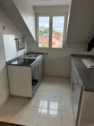  Appartement à louer 3 pièces 48 m²