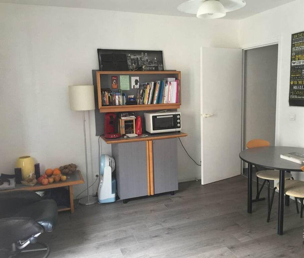 Location Appartement Beau studio meublé 30m² refait à neuf avec parking Lyon 9